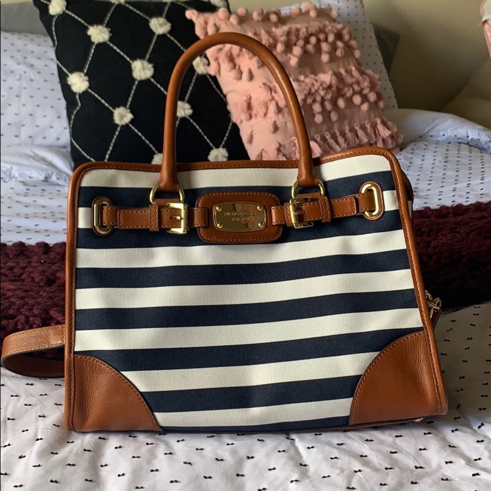 Beautiful Michael Kors purse!